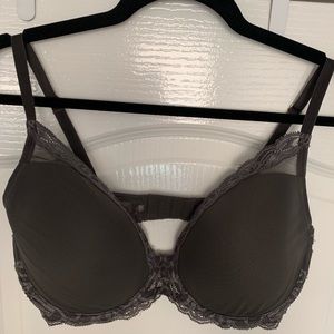 Natori Feathers contour plunge bra